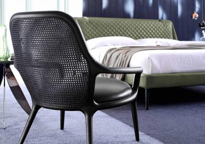 Poltrona design Patti nera con letto Chelsea in pelle verde - BertO