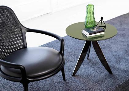 Poltrona design Patti nera con tavolino Circus laccato verde - BertO