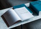 Libro Made in Meda - Il futuro del design ha già mille anni aperto sul tavolino King servetto