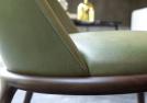 Poltrona con schienale curvo - dettaglio seduta - Berto Outlet