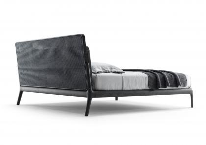 Letto East Side con testata in paglia di Vienna Black Edition