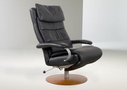 Poltrona relax Tecno con rivestimento in pelle nera 