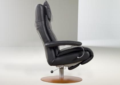 Poltrona relax Tecno realizzata nella Tappezzeria Sartoriale BertO