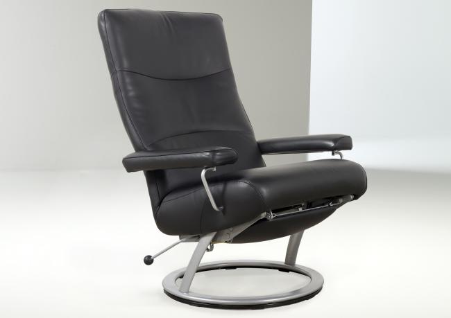 Poltrona relax Tecno 2 realizzata nella Tappezzeria Sartoriale BertO