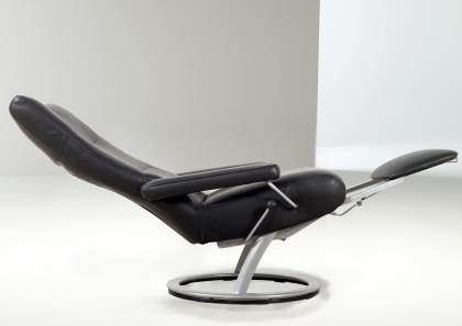Poltrona relax Tecno 2 con infinite posizioni di comfort personalizzabili