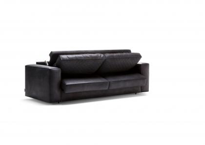 Divano letto Nemo in pelle nera #BertoLive - fase di apertura 1